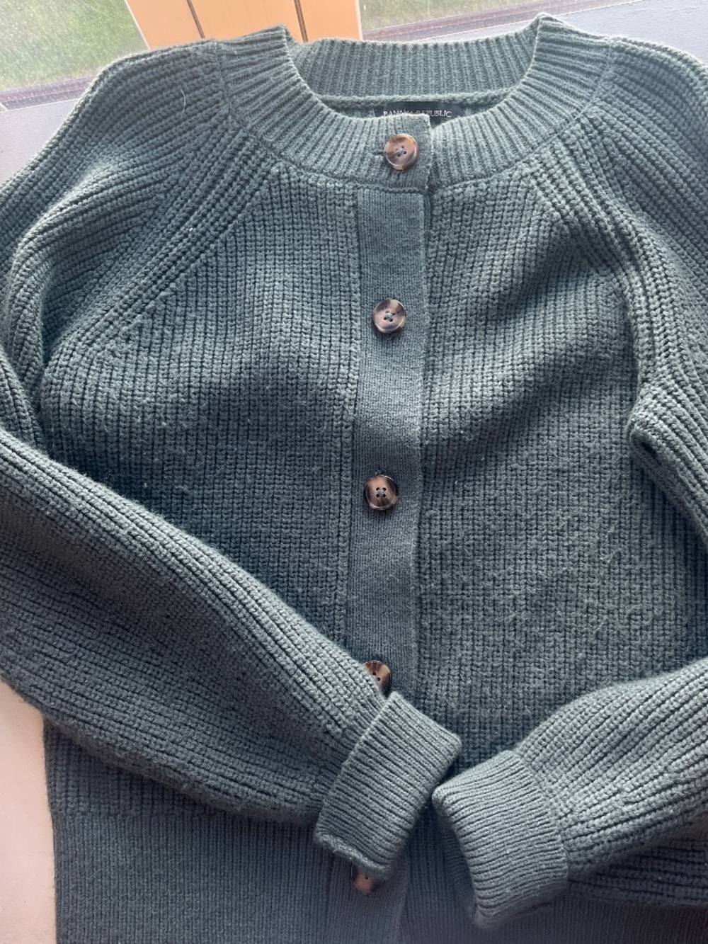 Banana Republic size xs green cardigan